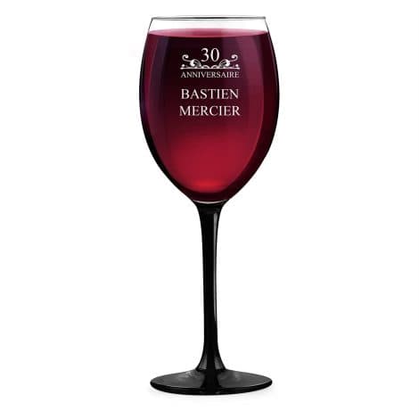 Nom : Verre à pied noir personnalisé Maverton 330ml pour vin rouge et blanc – Cadeau d’anniversaire pour hommes.