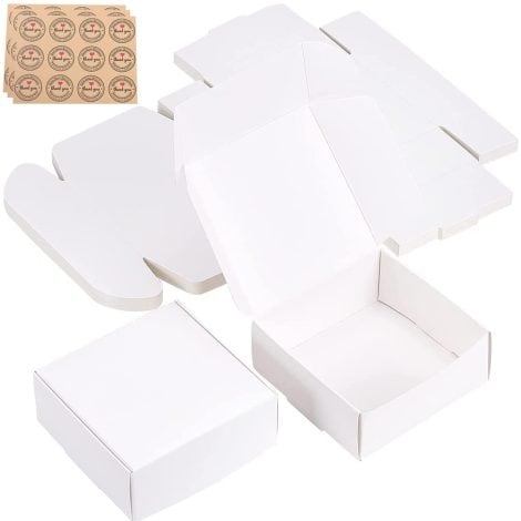 Boîte cadeau en carton kraft blanc de 7,5 x 7,5 x 3 cm, ensemble de 30 boîtes à dragées pour mariages, petites boîtes à bonbons pour fêtes DIY, naissances, anniversaires, mariages, Noël.