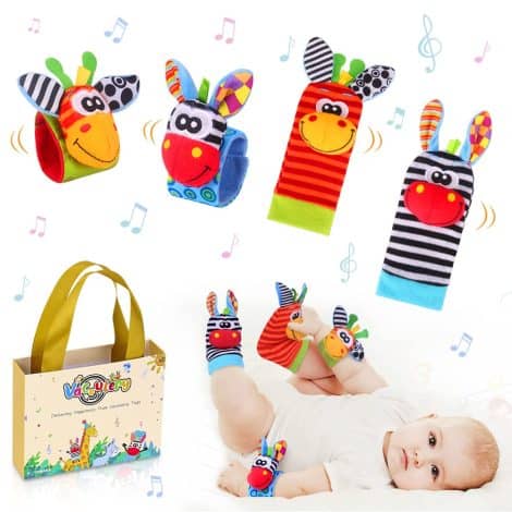 Ensemble de jouets sensoriels et d’éveil pour bébé : bracelets et chaussettes à hochets animaux par Infantino.