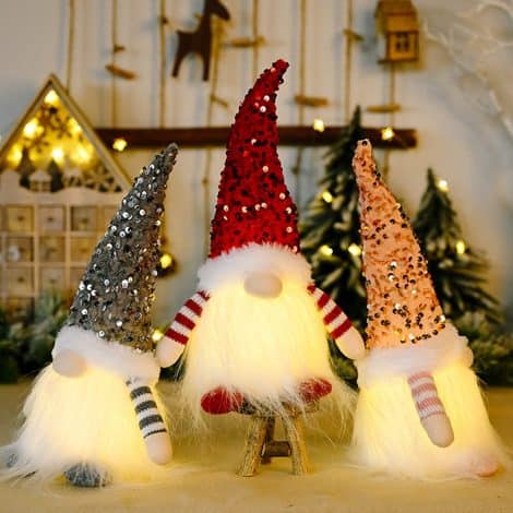 Lutin de Noël lumineux de luxe, décoration scandinave faite main pour embellir votre intérieur.