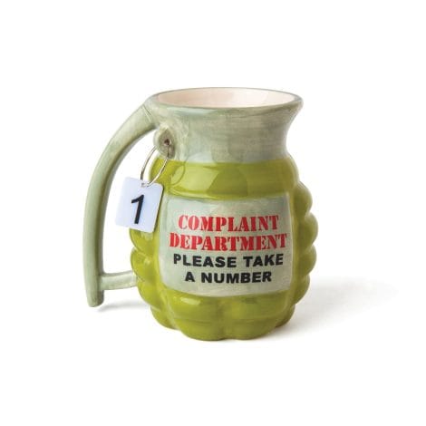 Tasse à café Grenade par BigMouth Inc, parfaite pour ajouter une touche explosivement amusante à votre journée.