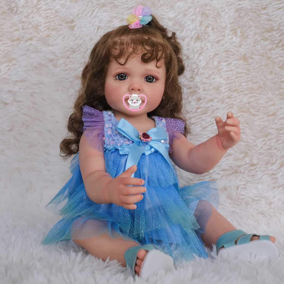 MineeQu 22 Pouces Doux bébé câlin Cheveux enracinés Reborn Bébé Poupées Silicone Vinyle Corps Complet Réaliste Nouveau-né Tout-Petit Fille Dolls Coffret Cadeau d'anniversaire de Noël pour Enfants