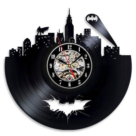 Montre vintage Batman en forme de disque vinyle, idéal pour un cadeau de Noël original.