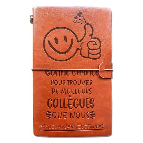 Carnet de notes personnalisé OMNIQI, un cadeau drôle et idéal pour votre collègue au bureau.